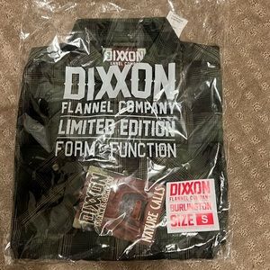 New Dixxon Nature Calls Womens Flannel small
